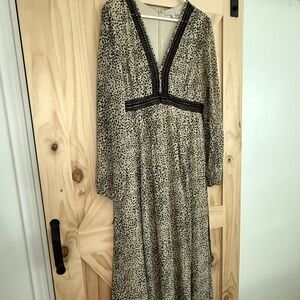 Long sleeve Leopard Maxi Dress